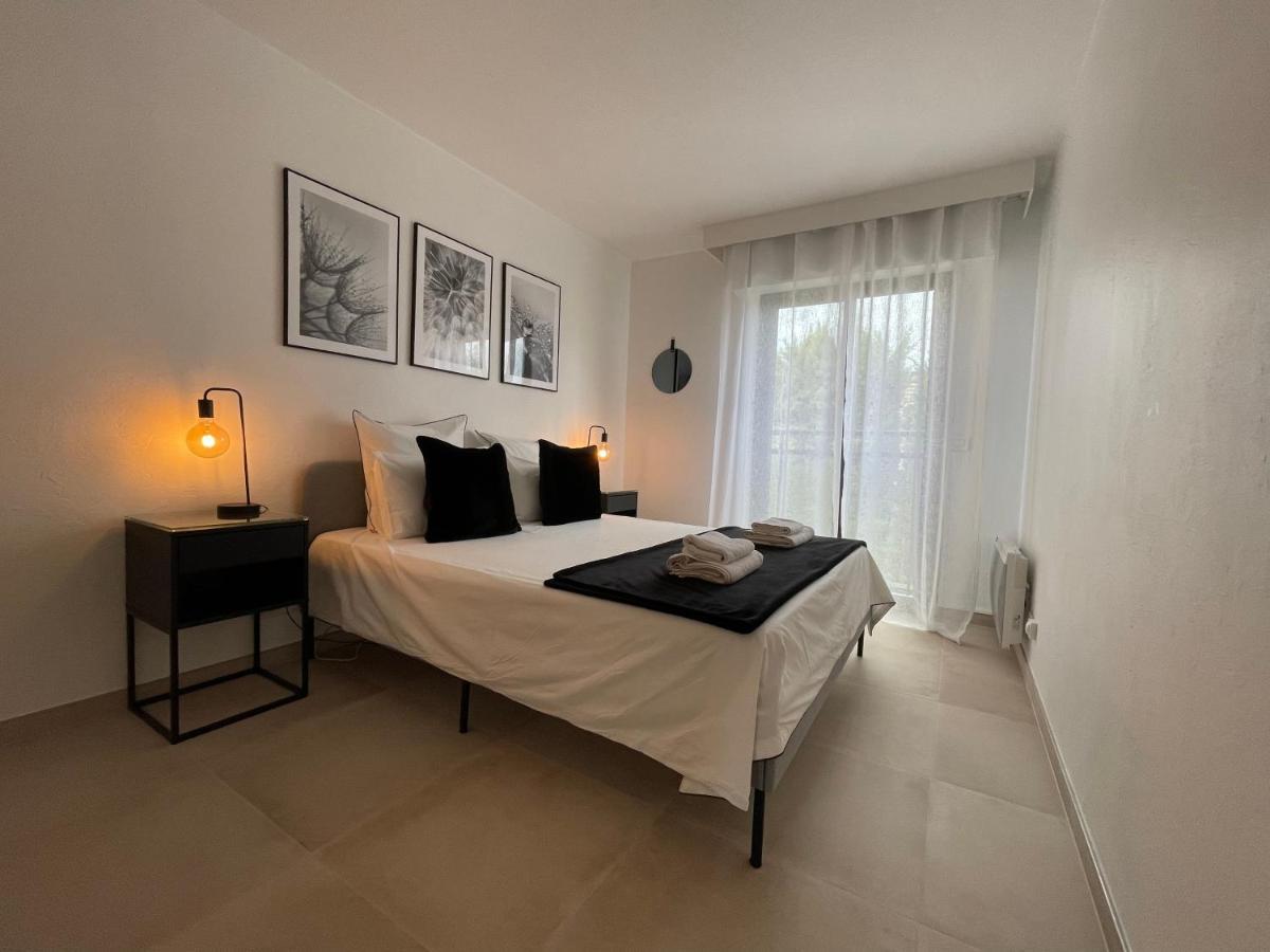 Domaine D'Ahmosis, Modern 2 Bedrooms Refurbished Apartment, F3 Moderne Fraichement Renove لو كانيت المظهر الخارجي الصورة